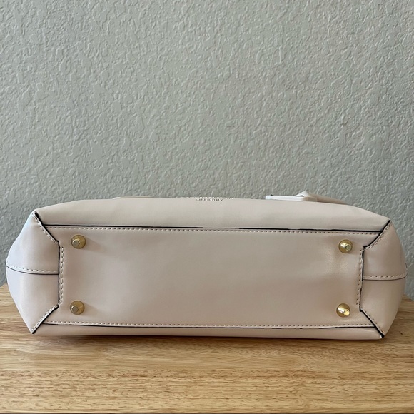 Woven Leather Shoulder Bag - Picture 6 of 7